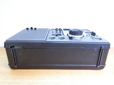 JUNK !! National Panasonic COUGAR RF-2200 Shortwave Radio Showa