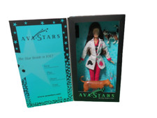 Muñeca femenina Face Less Ava Stars con animales veterinario nueva en caja