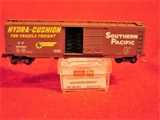 MTL 031 00 521 SOUTHERN PACIFIC 50' Box Car w/load 'DF' #651556 'NEW' N-SCALE
