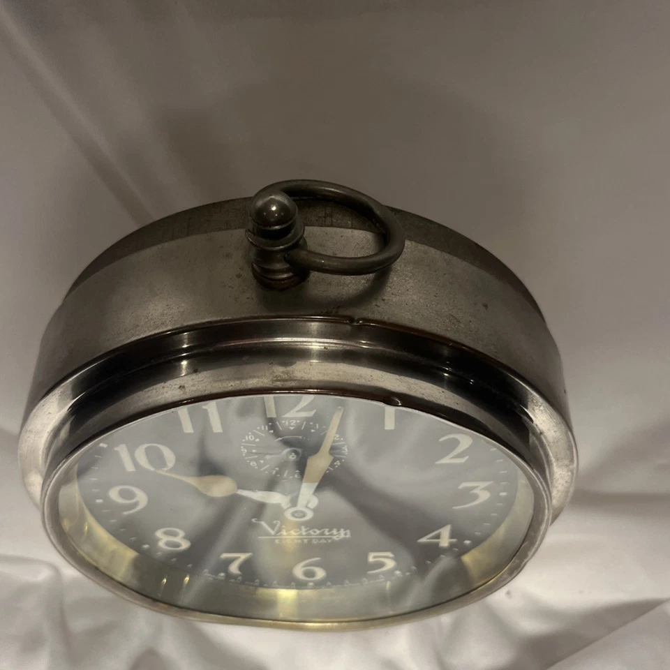ANTIQUE INGRAHAM Victory Eight Day Peg LEG ALARM CLOCK (READ) - Image 3 of 4