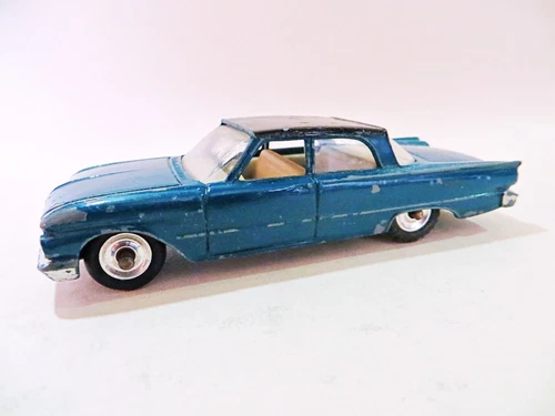 DINKY 148 'FORD FAIRLANE' DARK TURQUOISE.  GOOD. VINTAGE.