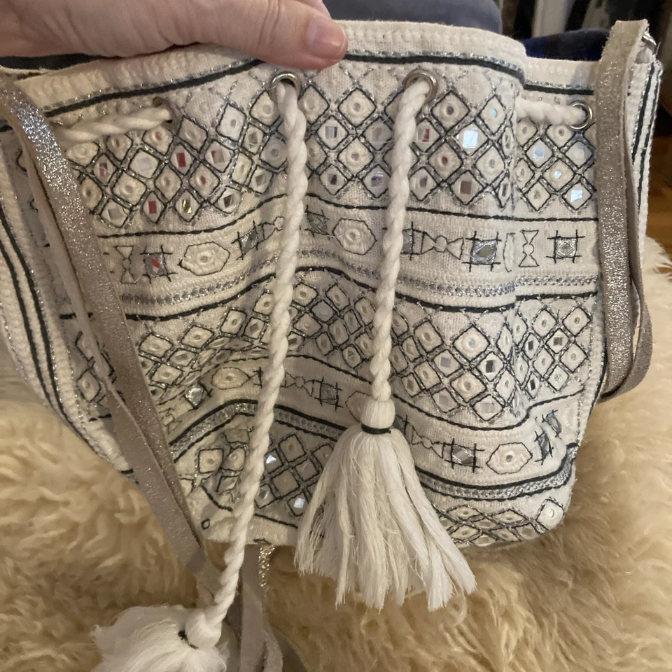 Star Mela White grey mirrored Cotton bag with leather Strap Crossbody Tassles - Image 2 of 4