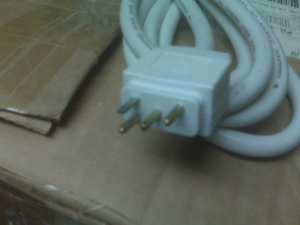 Power Compact Square Pinned Bulb Connection Cord to a Pfo PFE/2 Ballast New - Image 2 of 4