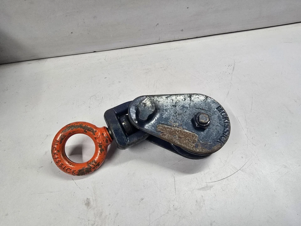 Crosby N-419 Block W/Shackle Wire Rope Size 5/16/N 8MM 3/8/N 10MM WLL 2.0t@4:1 1 - Image 4 of 4