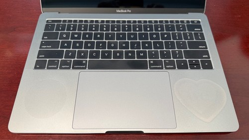 Apple MacBook Pro 13" (256GB SSD, Intel i5, 8GB) - Space Gray - Cosmetic Issues - Afbeelding 5 van 7