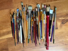 Lot of 80  VTG  Grumbacher, Windsor Newton, Simmon, etc. Paint Brushes