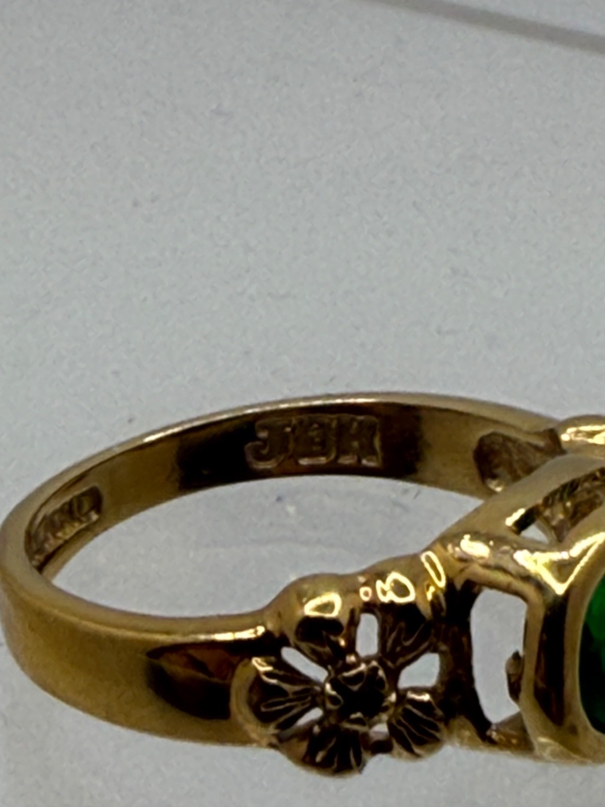  Vintage Camrose Kross JBK Ring Green Rhinestone Gold Tone  COA Size 5