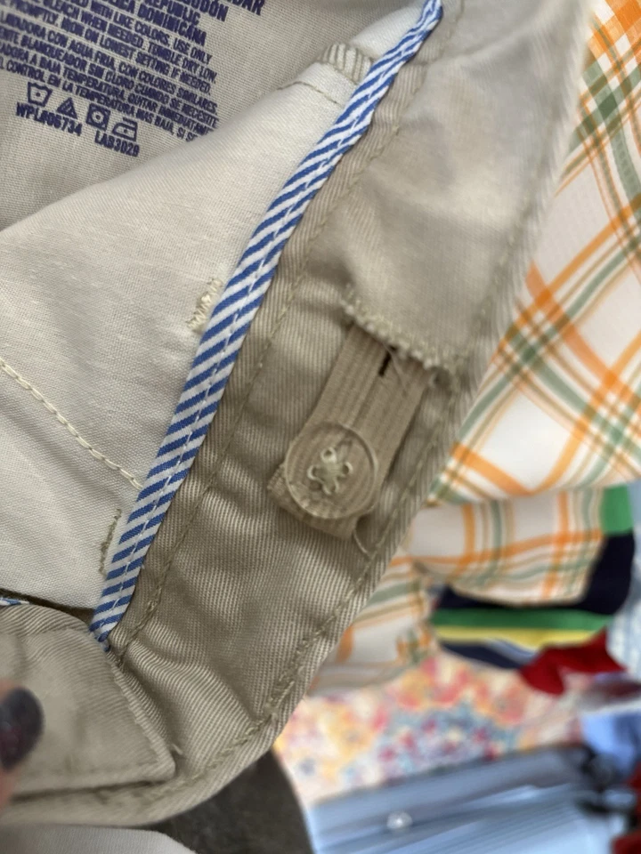 Calça IZOD menino cáqui cintura ajustável tamanho 12 ajuste regular - Imagem 4 de 4