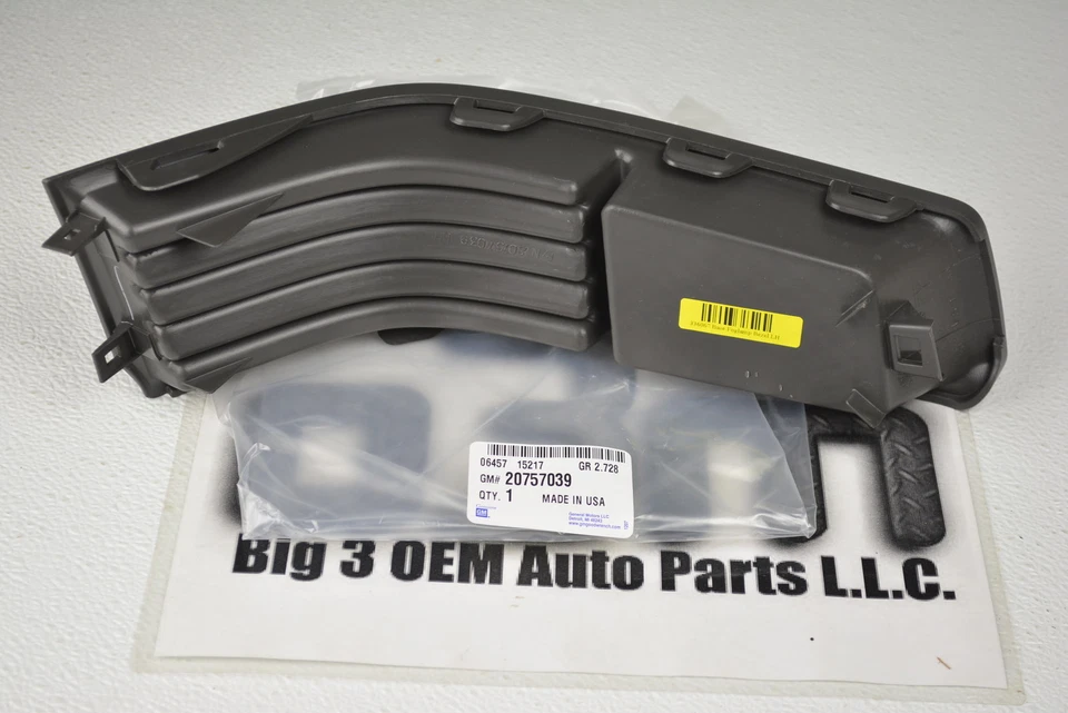 Lámpara antiniebla delantera Cadillac CTS 2008-2014 bisel de eliminación lado del conductor izquierdo nuevo OEM Foto 2 de 3