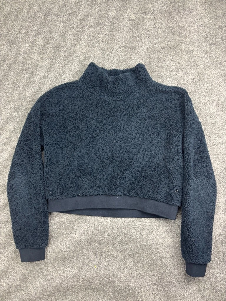 beyond-yoga bff sherpa cropper pullover sweatshirt