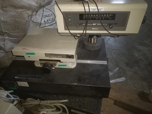 Mitutoyo Surftest SV-600 Surface roughness testing system 178-898E