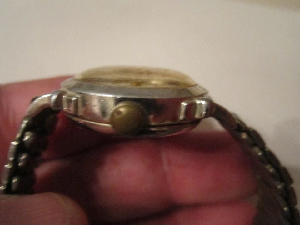 RELOJ SHEFFIELD VINTAGE RESISTENTE A LOS GOLPES - CUERDA NO FUNCIONA - BBA-38 Foto 4 de 4