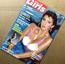 1989 Mag Italian Singer & Actress Sabrina Salerno + Suzanne Mizzi Centerfold