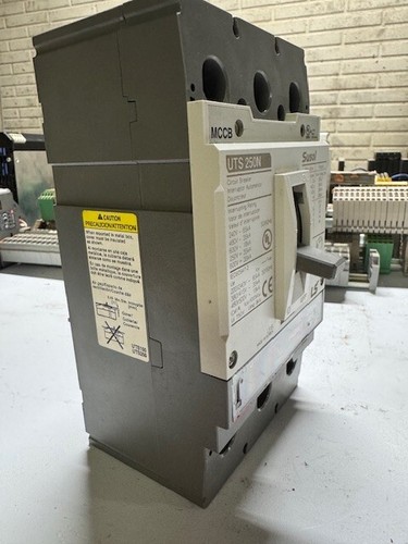 SUSOL BRAND MCCB UTS 250N CIRCUIT BREAKER 200A, 3 POLE - Picture 2 of 3