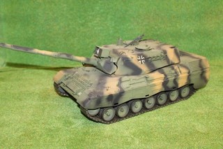 Panzermodell 1:16 Deutscher Kampfpanzer Leopard 1 A4 motorisiert (NP6)