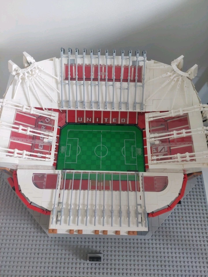 10272 MOC Old Trafford - Manchester United Building Blocks Icons 3898pcs, photo 3 of 5