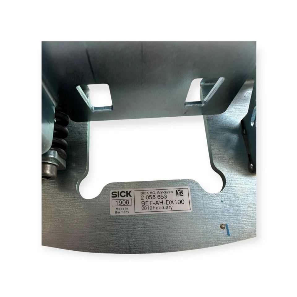 Sick Supporto di bloccaggio e allineamento BEF-AH-DX100 2 058 653 - Immagine 3 di 4