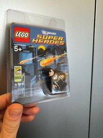 LEGO Superman Black 2013 San Diego Comic With SDCC Minifigure