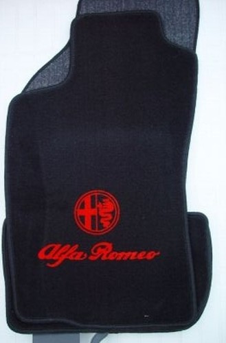 Tapis de sol Alfa Romeo 33 SW en velours noir et rouge pour trajets quotidiens