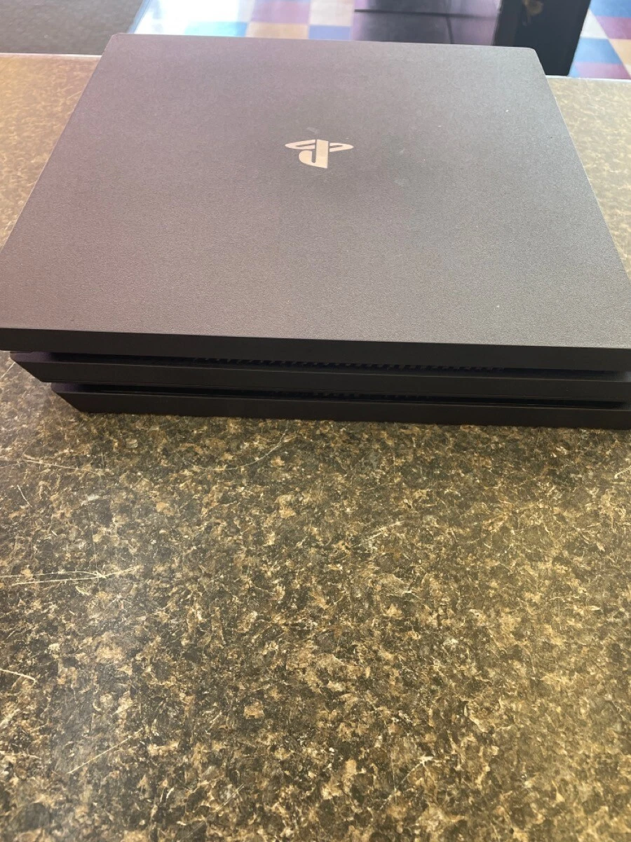 SONY PS4 - PRO - SYSTEM - CUH-7015B - 1TB (PS3010260)