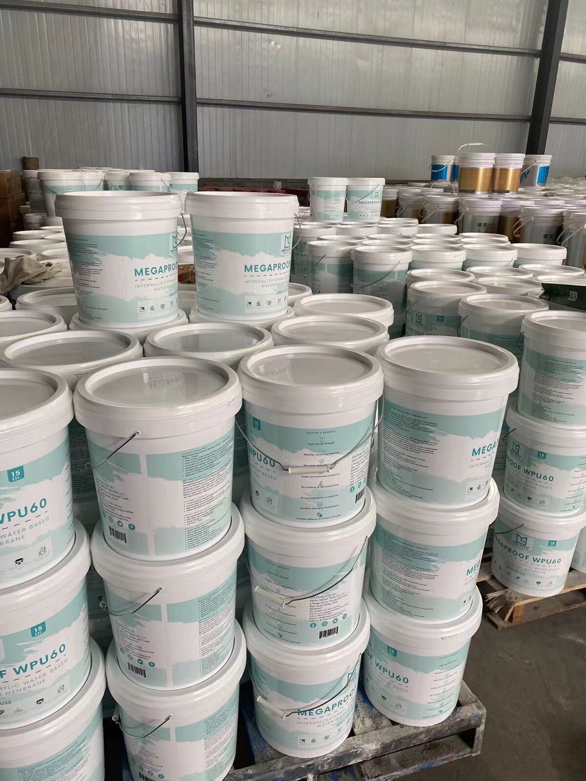 Waterproofing buckets Internal/ external Waterbased acrylic membrane