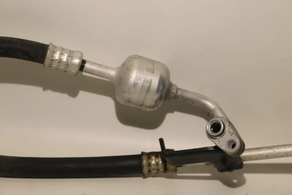 2007 Toyota Highlander AC Discharge Line Hose OEM - Image 4 of 4