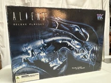 THK 2004 Palisades Aliens Deluxe Playset Figure Scene Collection Rare In Stock