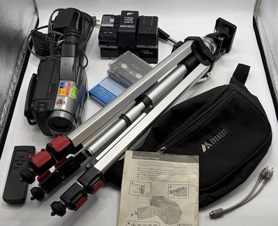 Sony Handycam CCD-TRV32 8mm Video8 Camcorder w/Case + Accessories Batteries