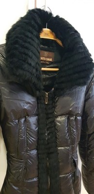 Roberto Cavalli Damen Daunenjacke mit Pelzbesatz In Größe 36, NP. 1.600,00 