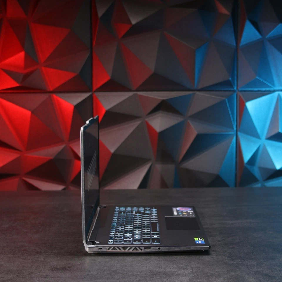 MSI Cyborg 15 Gaming Laptop // i5-13420H, RTX 4060, 16 GB RAM, 512 GB SSD - Bild 2 von 4