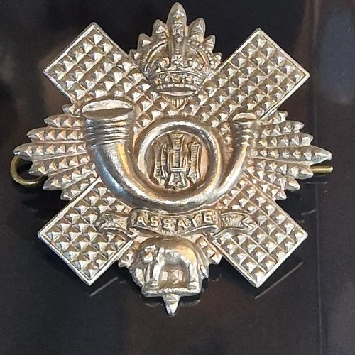 Highland Light Infantry (HLI) Cap Badge with split pin  WW1? ASSAYE