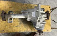 2007-2013 Cadillac Escalade Front Differential Carrier Assembly OEM 3.42 Ratio