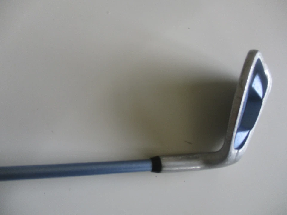 LADIES DUNLOP 65i 9 IRON GOLF CLUB - 35" LONG - LADIES GRAPHITE FLEX - Image 4 of 4