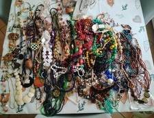 Lot De 89 Colliers Fantaisies