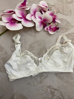White   Unpadded wireless  Bra size  it3c eu75c us34c Laura  Biagiotti 