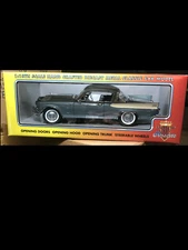 1957 Studebaker Golden Hawk GRAY 1:18 Motor City Classics 80004
