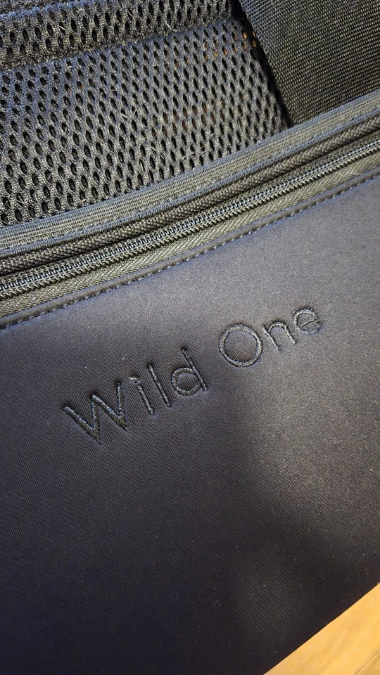 WILD ONE Travel Carrier dogs up to 16 lbs. black. TSA Compliant. - Image 2 of 4