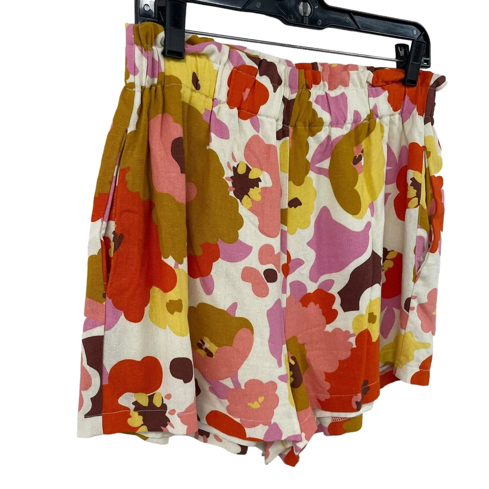 Pantalones cortos exuberantes de mezcla de lino forrados con estampado floral retro para mujer pequeños Foto 2 de 4