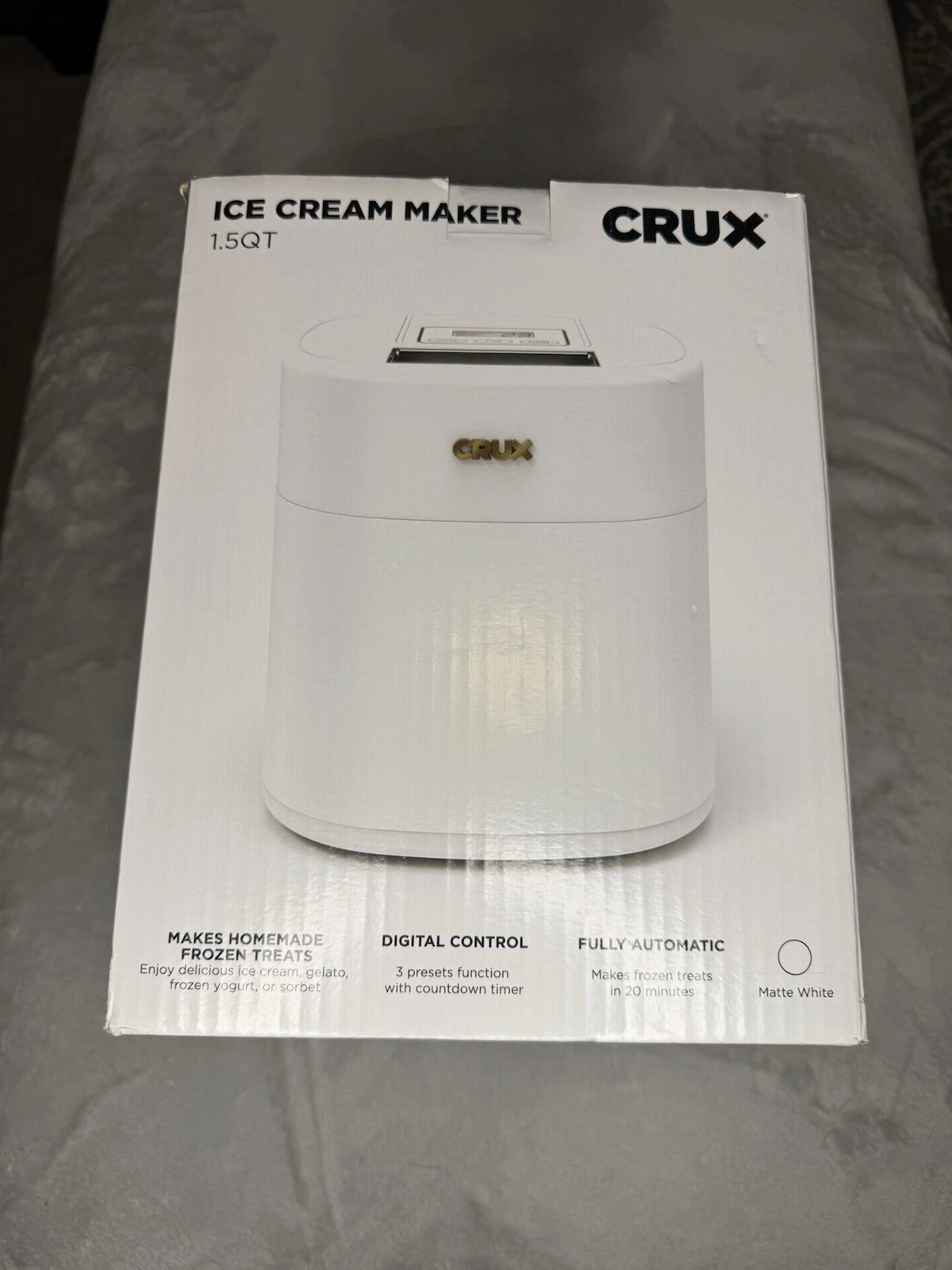 CRUX 1.5 Quart Ice Cream Maker, White & Gold. Model 42974A1. Brand New
Opens in a new window or tab