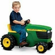 john deere plastic pedal tractor