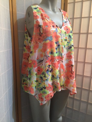 FYLO London Sleeveless Top Floral Print Draped Top Blouse Womens Size M - Picture 7 of 10