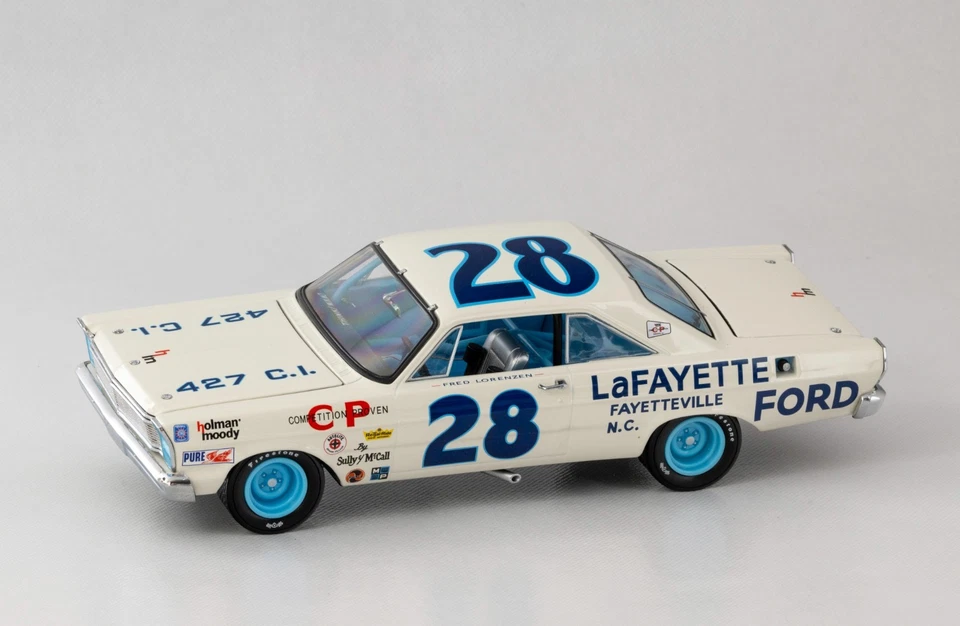 Fred Lorenzen #28 LaFAYETTE FORD 1965 Galaxie 1:24 University of Racing - Image 2 of 2