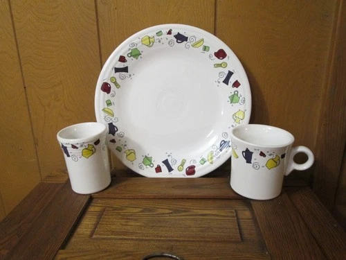 RARE Fiesta ICON 3 piece setting of discontinued Fiesta