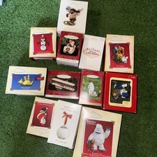 Lot Of 12 hallmark Christmas ornaments various, Dr Suess, Golf, Rudolph
