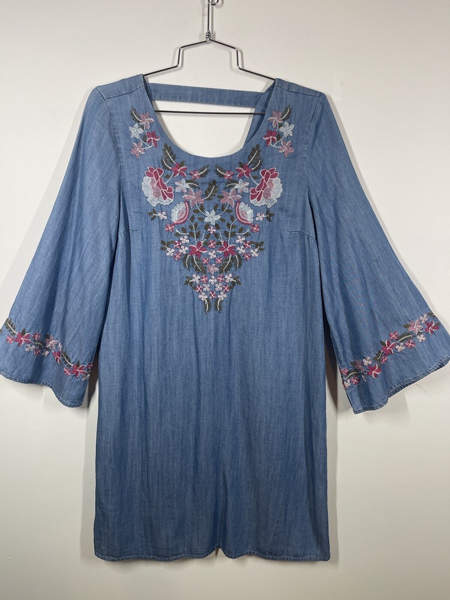 chelsea & theodore denim dress Chelsea And Theodore Women's Embroidered Light Denim Dress Small Boho Gypsy