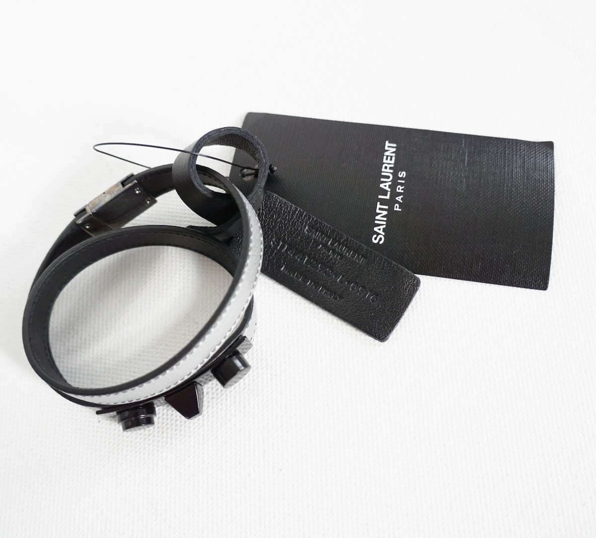 アクセサリー Saint Laurent Studded leather bracelet NWT Authentic SAINT LAURENT YSL 3 CLOUS Unique Studded