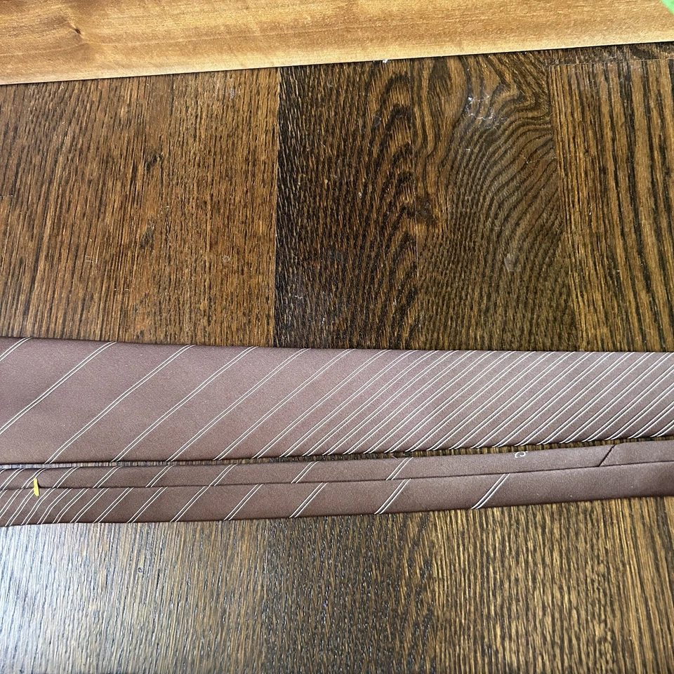 Oscar de la Renta 复古棕色绑带霜对比 — 第 4/4 张图片