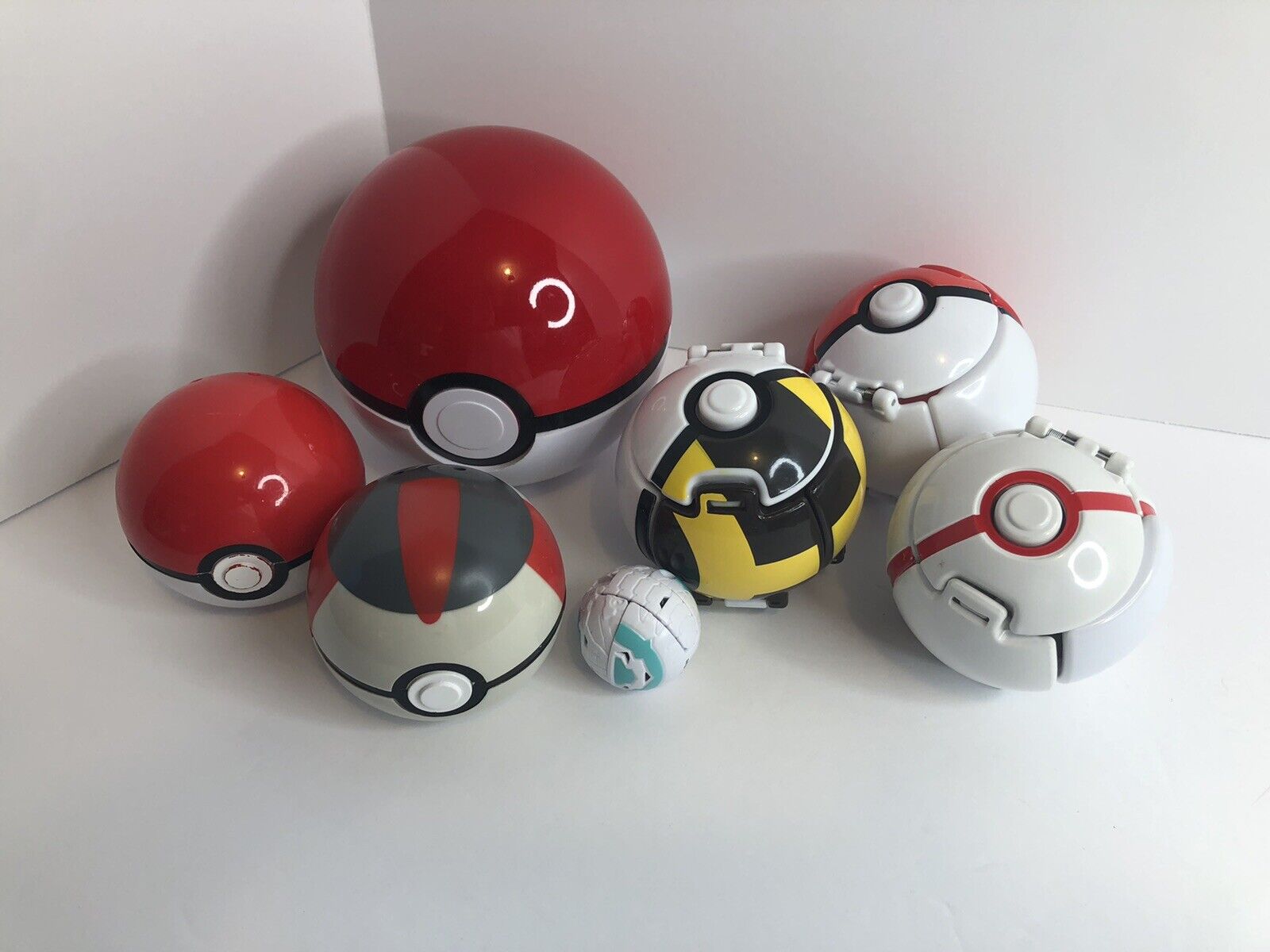 Lot Of Pokemon Poke Balls - Various Sizes and Types - SEE PICTURES