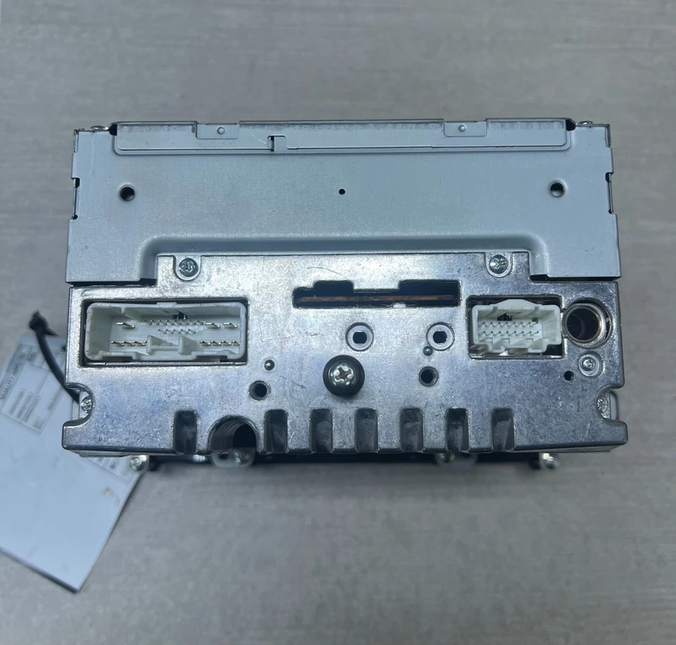 Mazda CX-9 2009-2012 receptor de radio AM FM reproductor de CD fabricante de equipos originales Foto 2 de 4