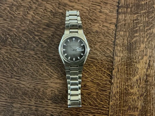 Vintage Men’s Seiko Automatic Day Date   Watch 6309 8049